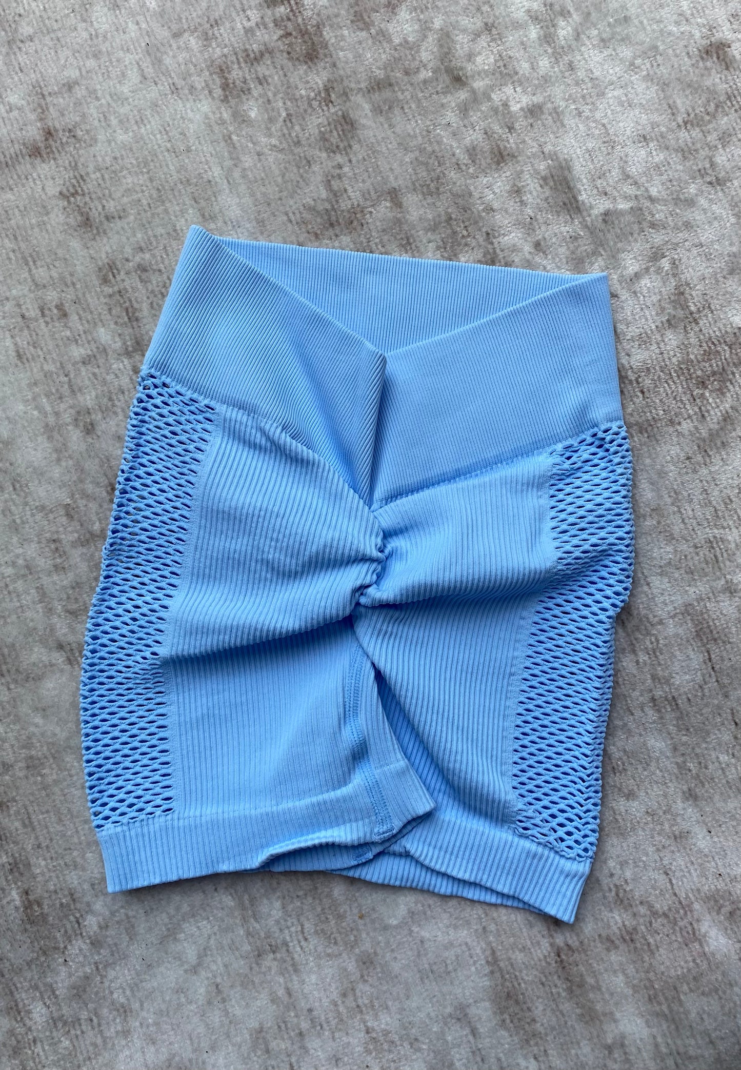 SHORT BUCOS LATERALES PREMIUM