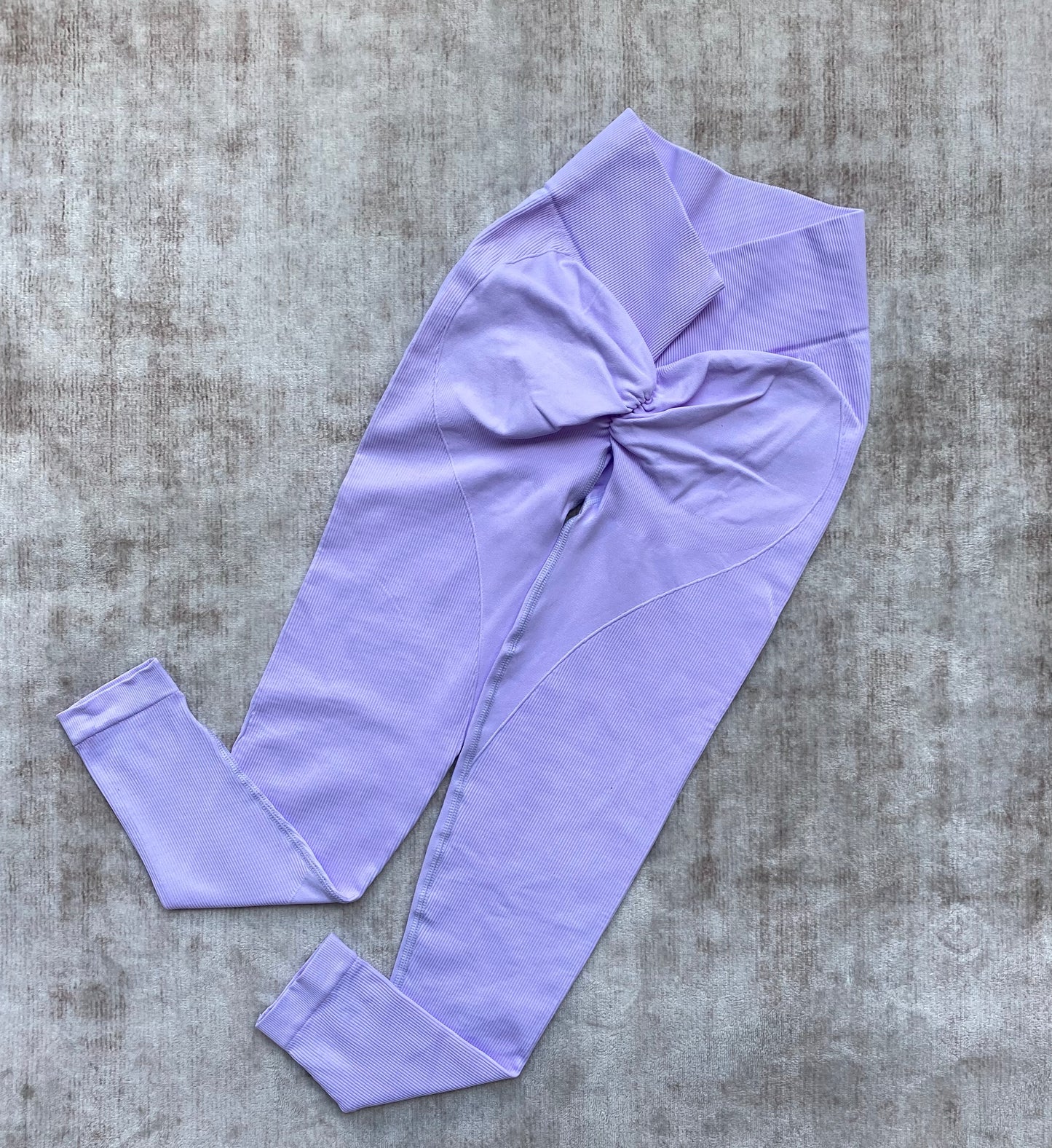 LEGGINS LISO CON PUSH PREMIUM