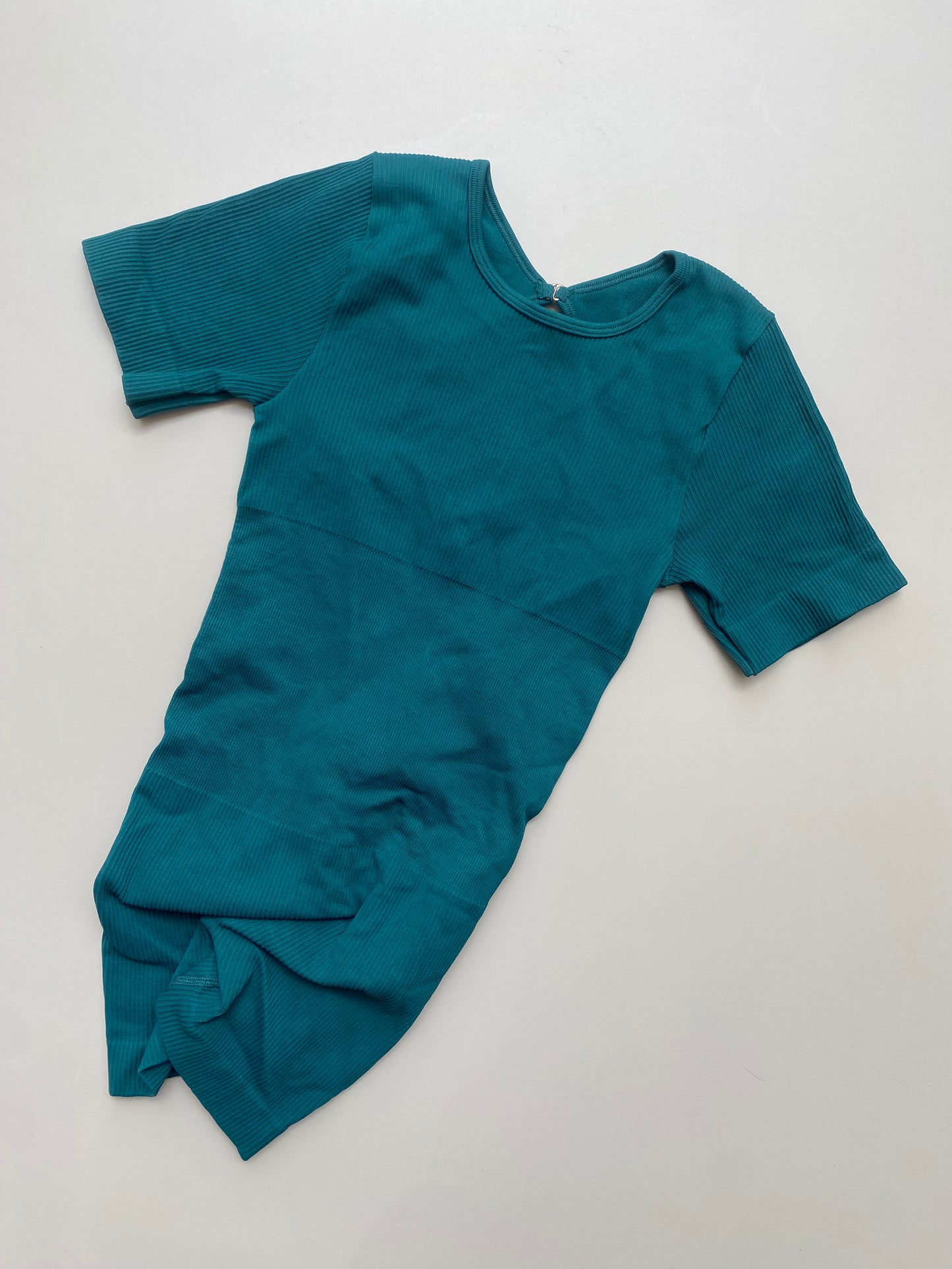 ENTERIZO CORTO MANGA CORTA