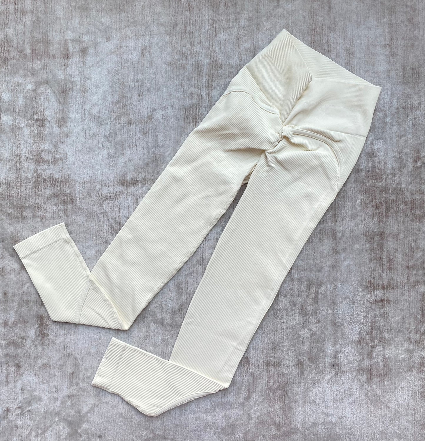 LEGGINS RIB SESGO CON PUSH