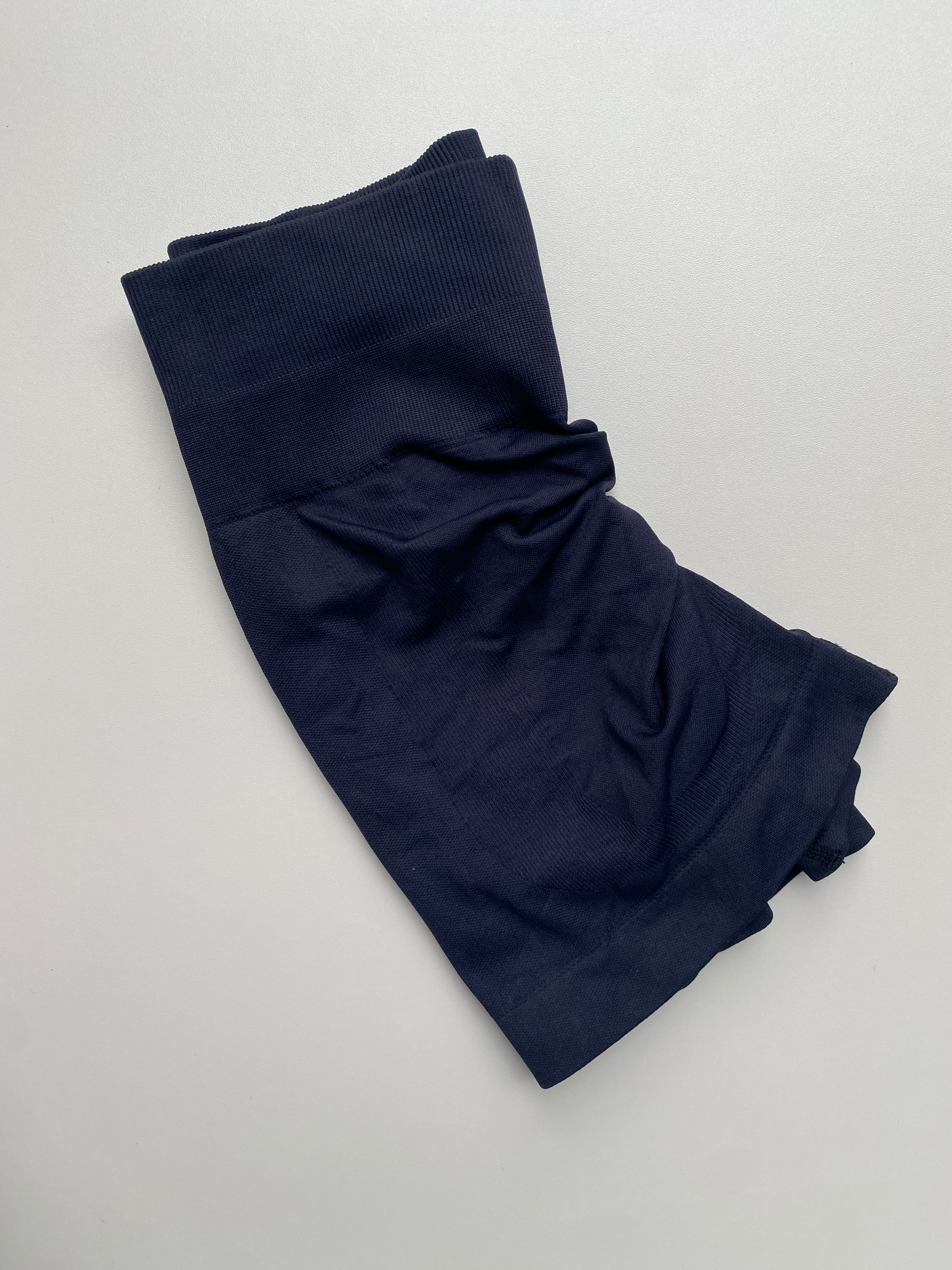 SHORT LISO CON PUSH PREMIUM