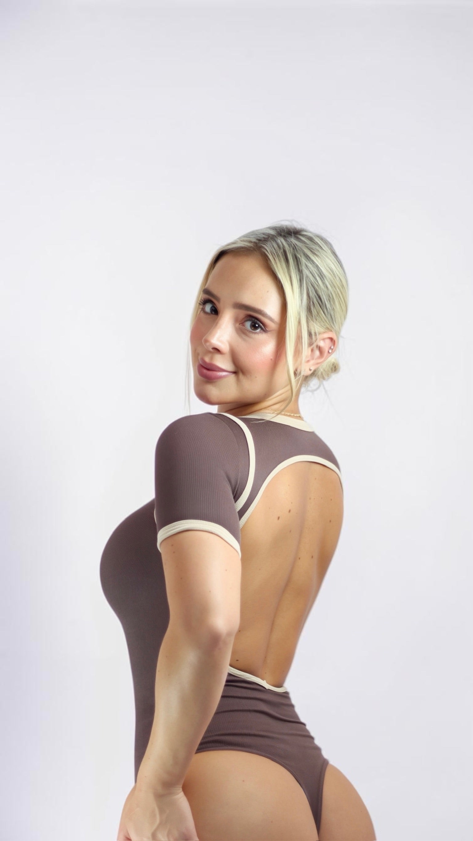 BODY MANGA CORTA SESGO LATERAL PREMIUM
