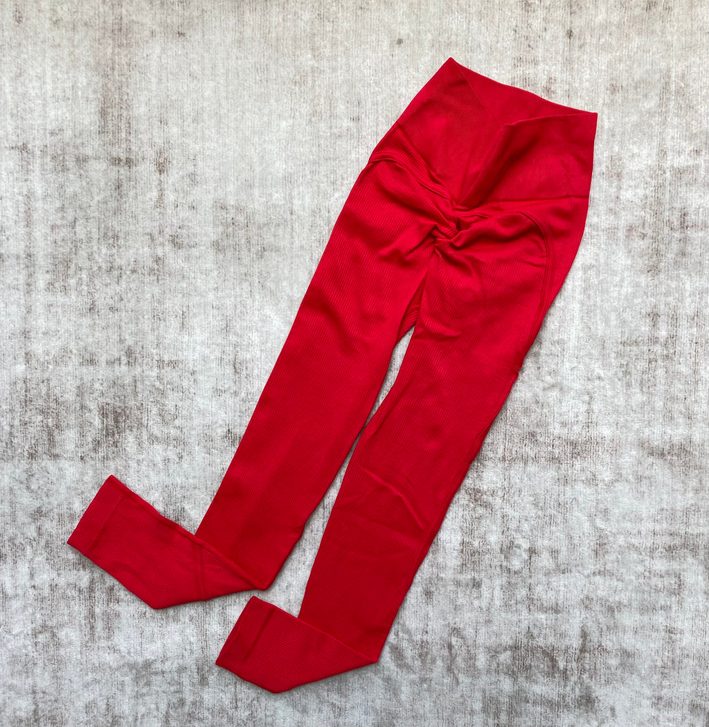 LEGGINS RIB SESGO CON PUSH PREMIUM