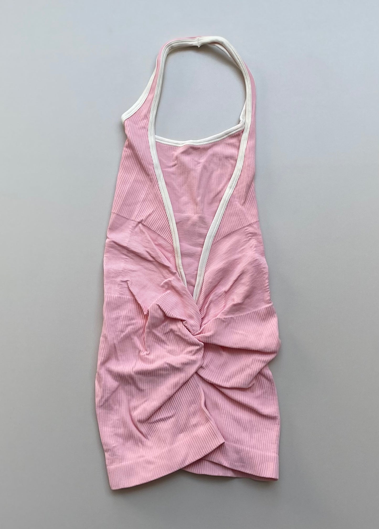 ENTERIZO HALTER CORTO SESGO PREMIUM