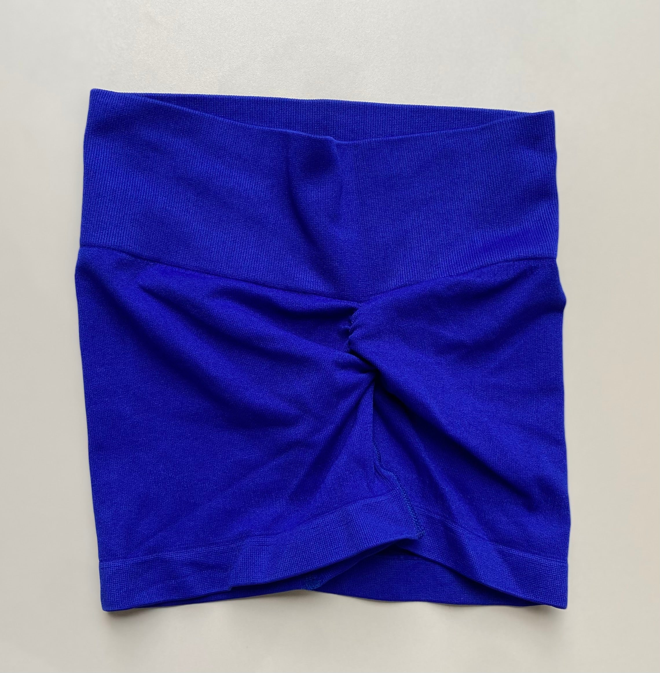 SHORT LISO CON PUSH