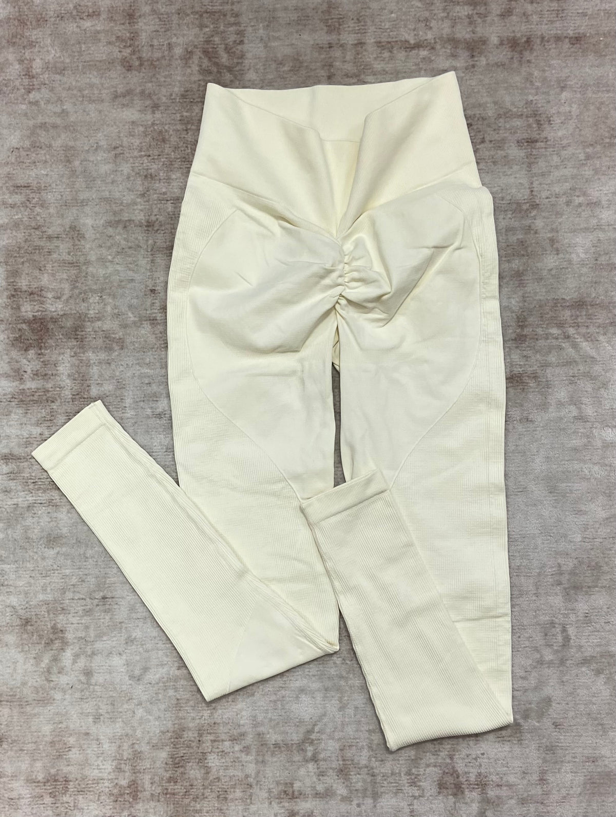 LEGGINS LISO CON PUSH PREMIUM
