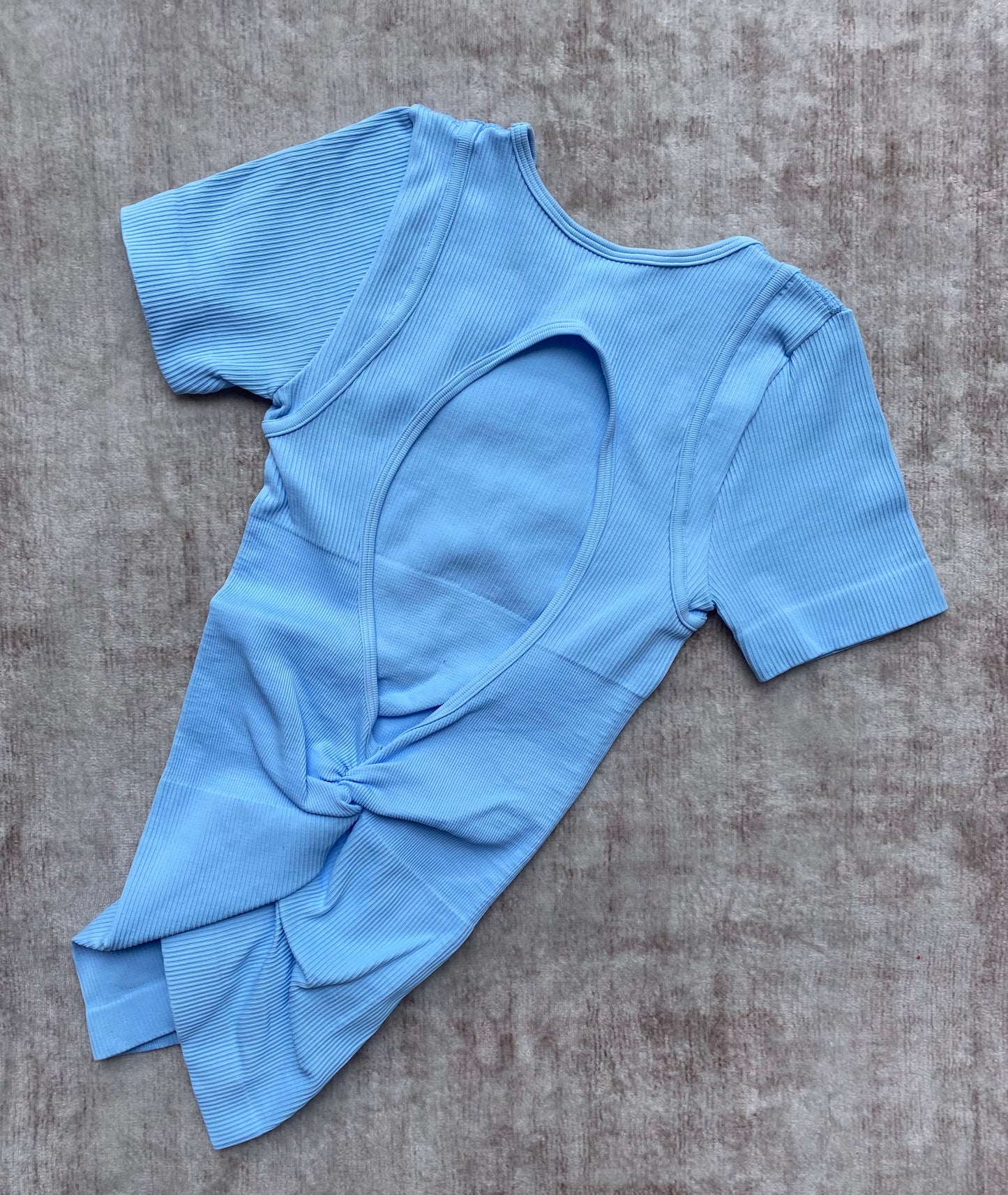 ENTERIZO CORTO MANGA CORTA SESGO LATERAL PREMIUM