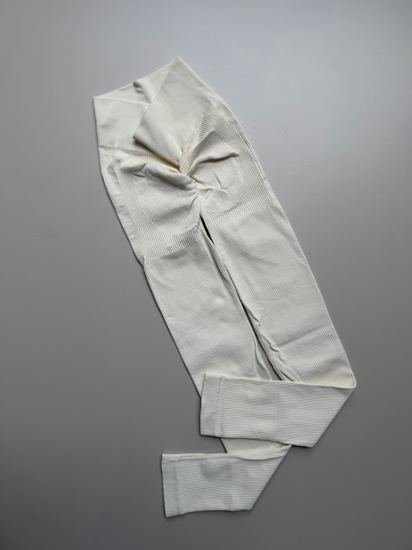 LEGGINS ACANALADO CON PUSH PREMIUM