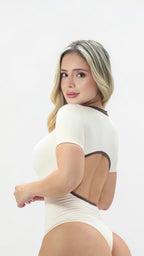 BODY MANGA CORTA SESGO ESCOTE PREMIUM