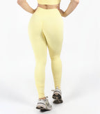 LEGGINS RIB SESGO LATERAL CON PUSH