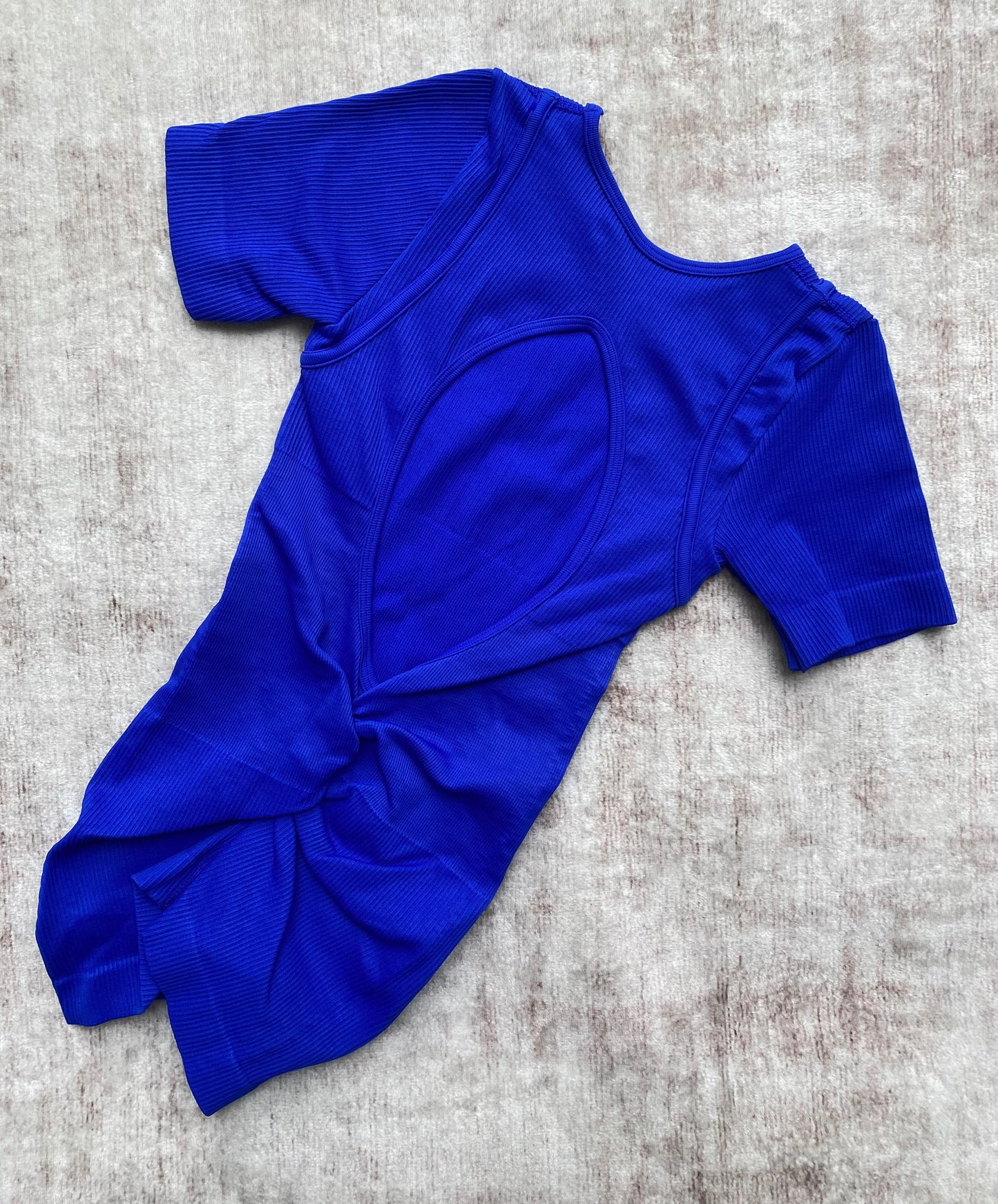 ENTERIZO CORTO MANGA CORTA SESGO LATERAL PREMIUM