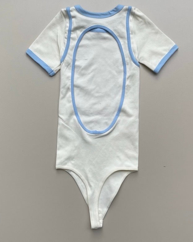BODY MANGA CORTA SESGO LATERAL PREMIUM