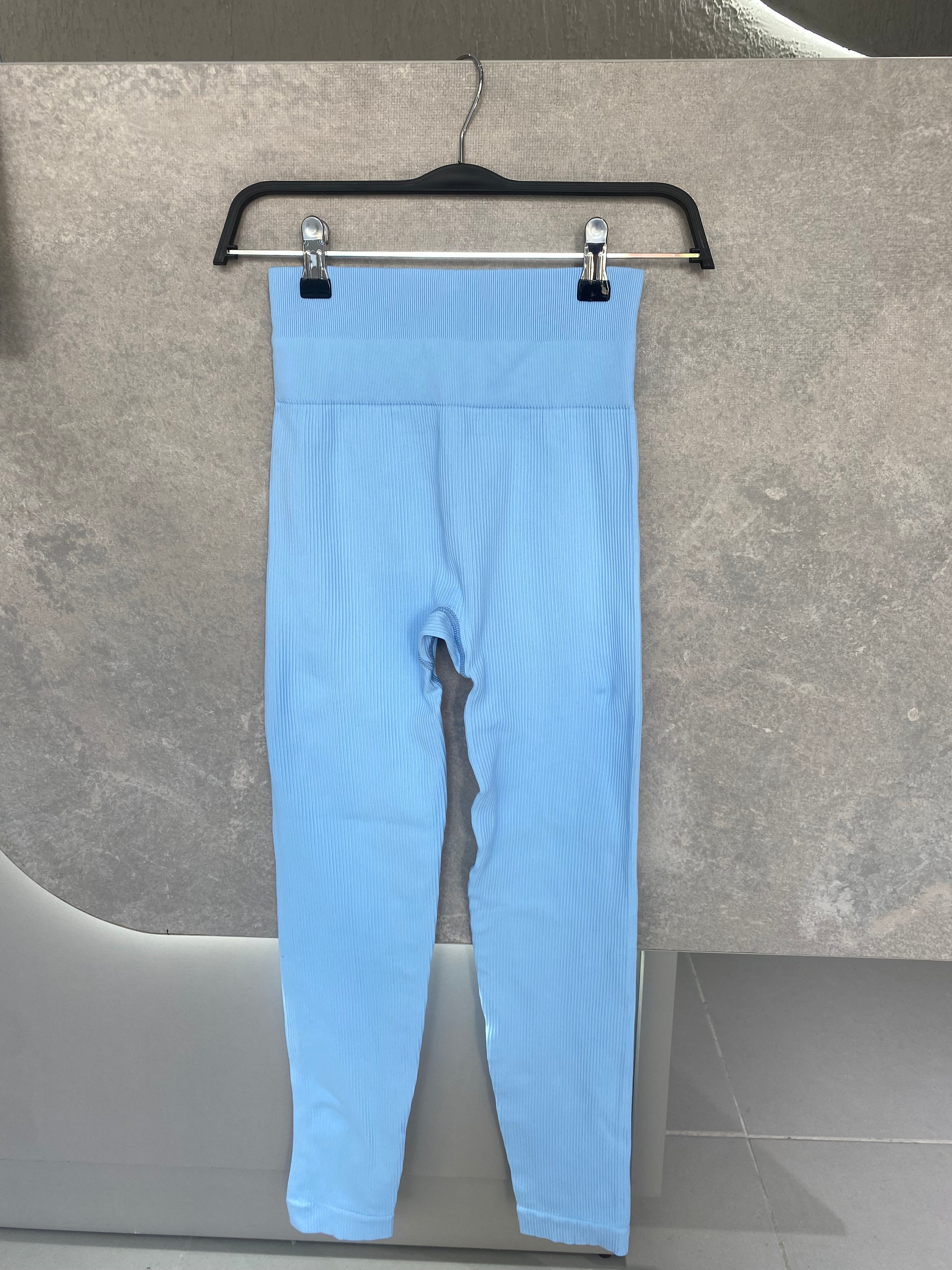 LEGGINS RIB SIN PUSH PREMIUM