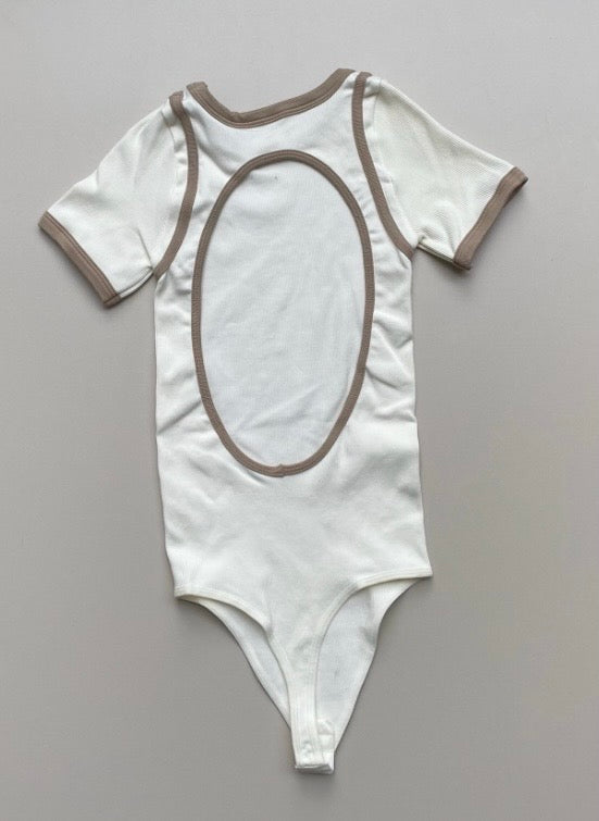 BODY MANGA CORTA SESGO LATERAL PREMIUM