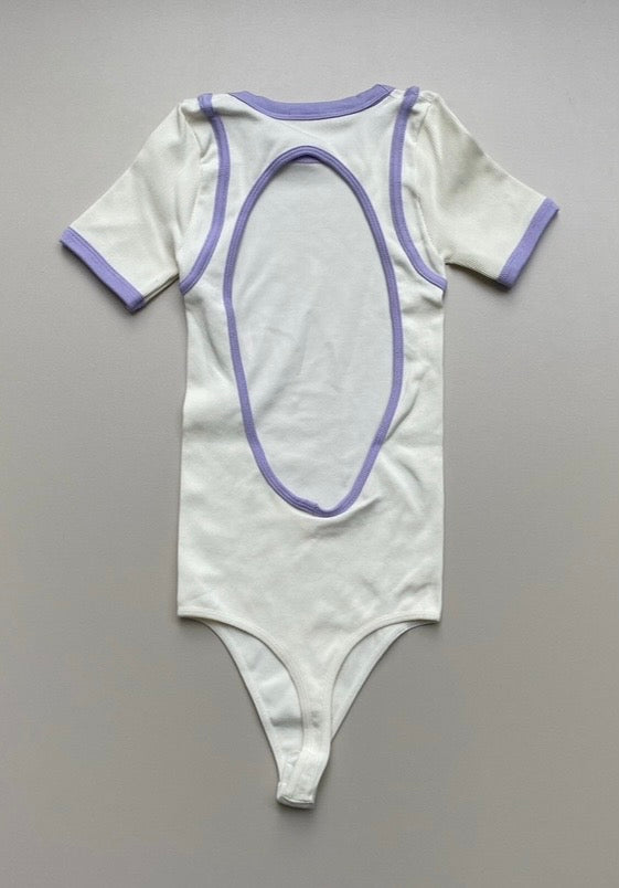 BODY MANGA CORTA SESGO LATERAL PREMIUM