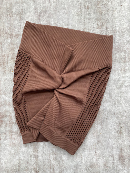 SHORT BUCOS LATERALES PREMIUM