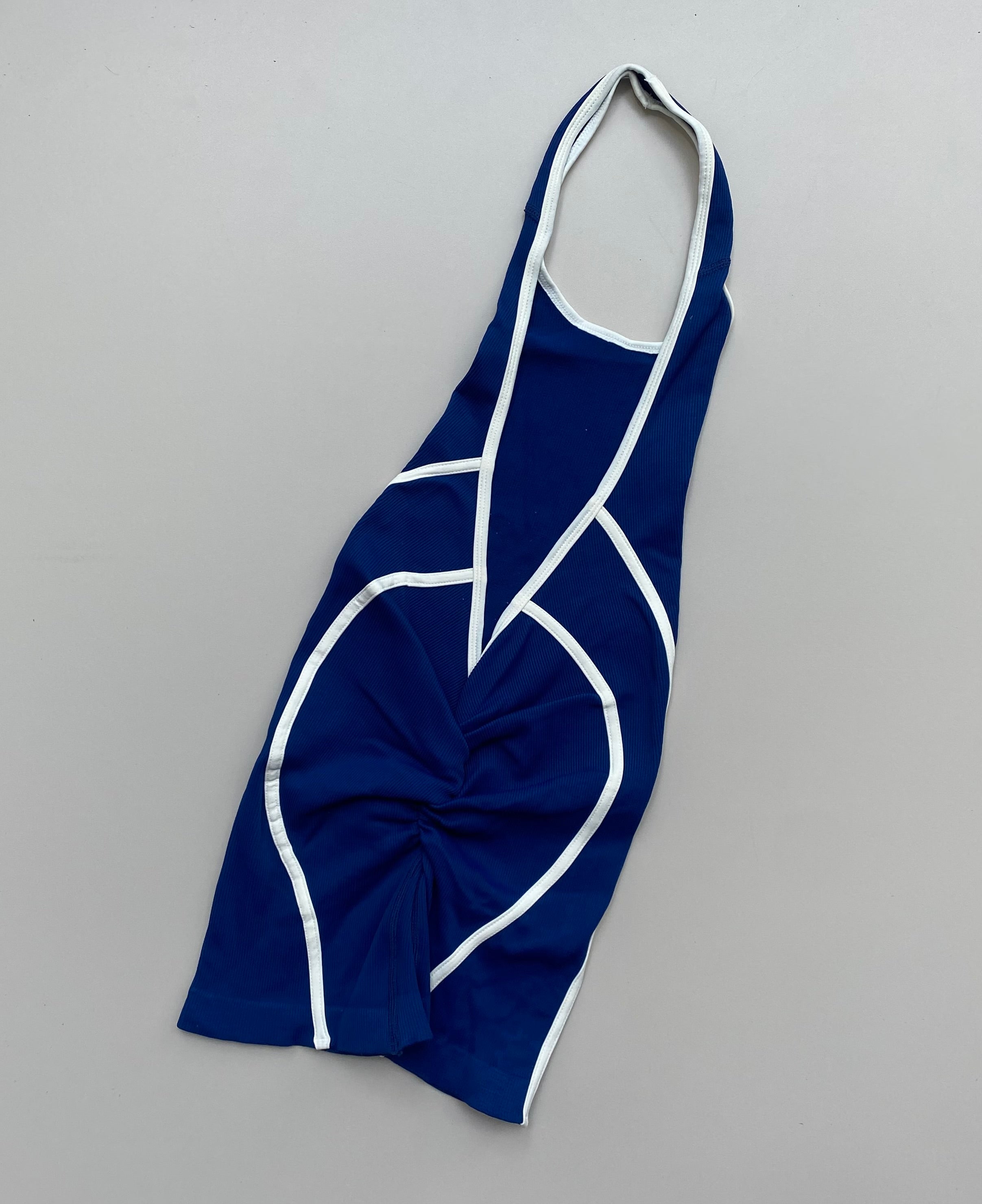 ENTERIZO CORTO HALTER SESGO PREMIUM