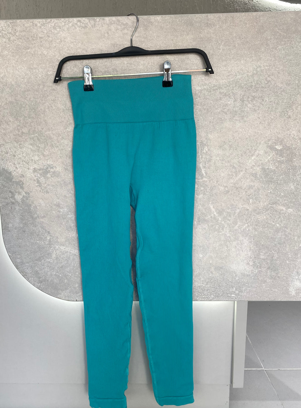 LEGGINS RIB SIN PUSH PREMIUM
