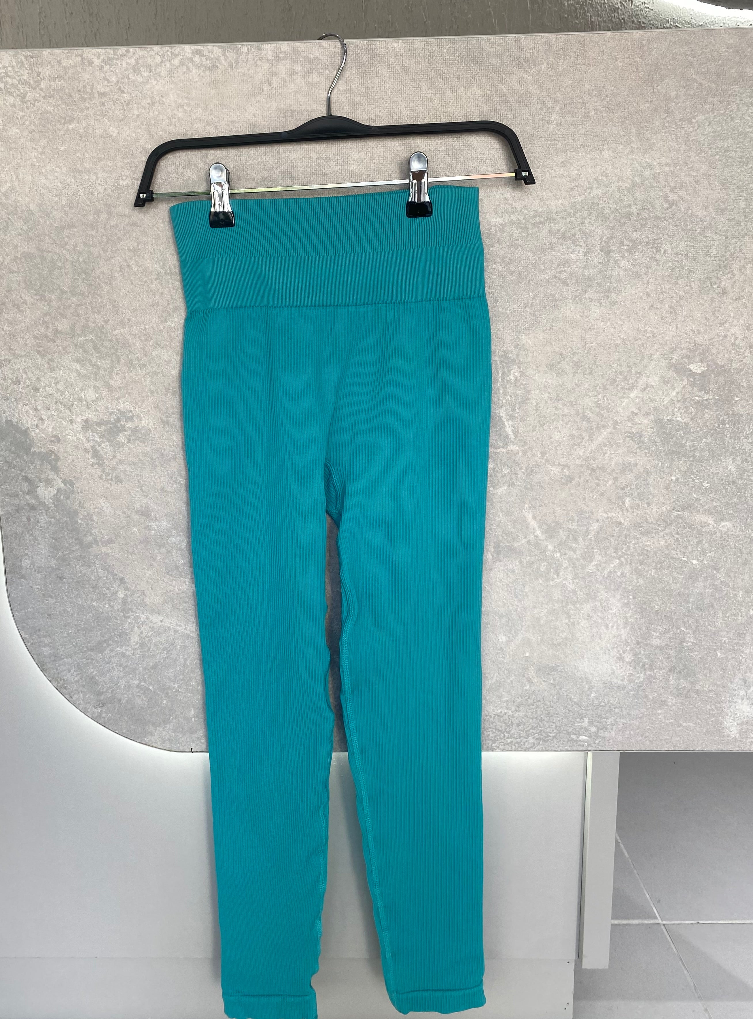 LEGGINS RIB SIN PUSH PREMIUM