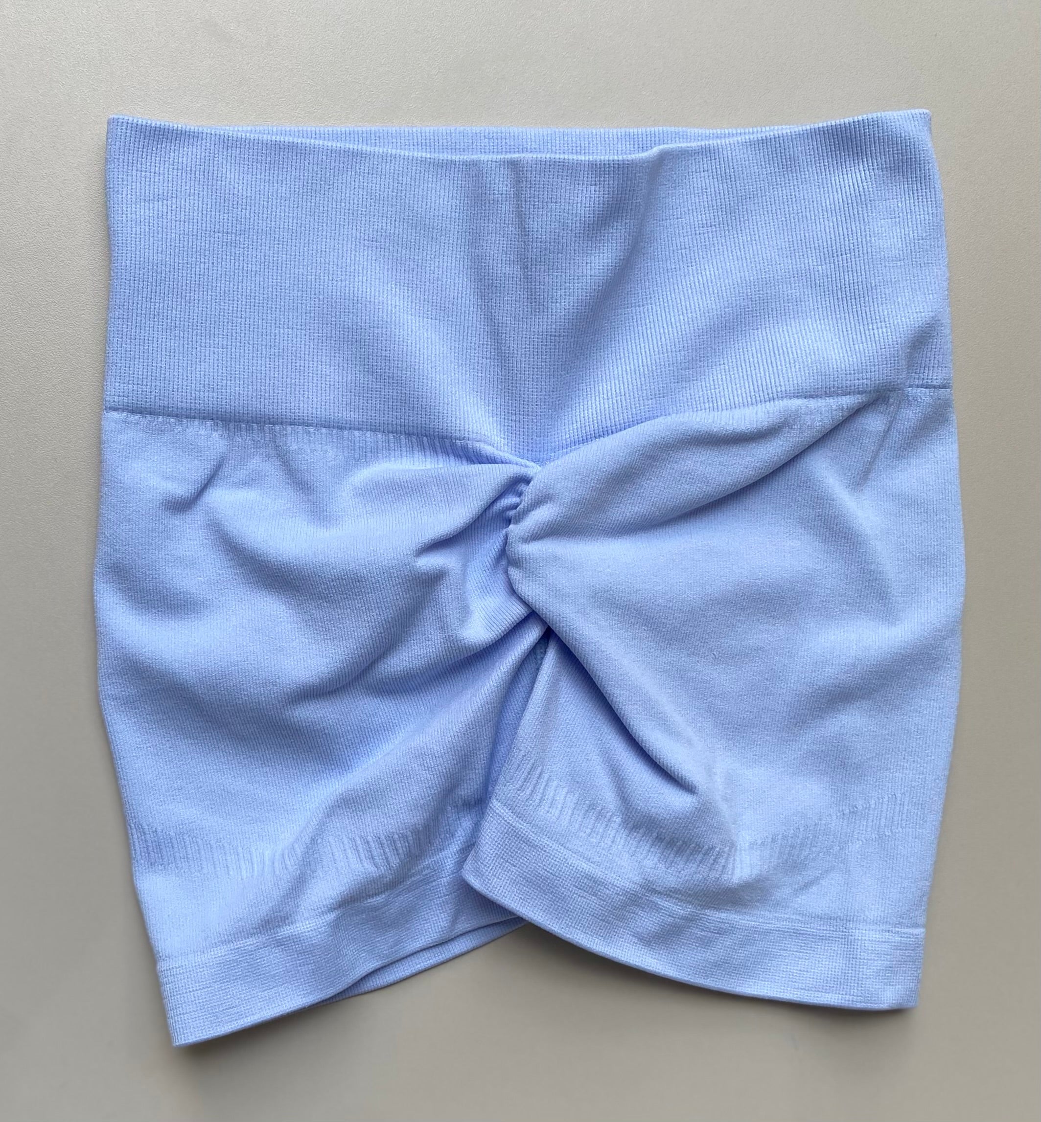 SHORT LISO CON PUSH