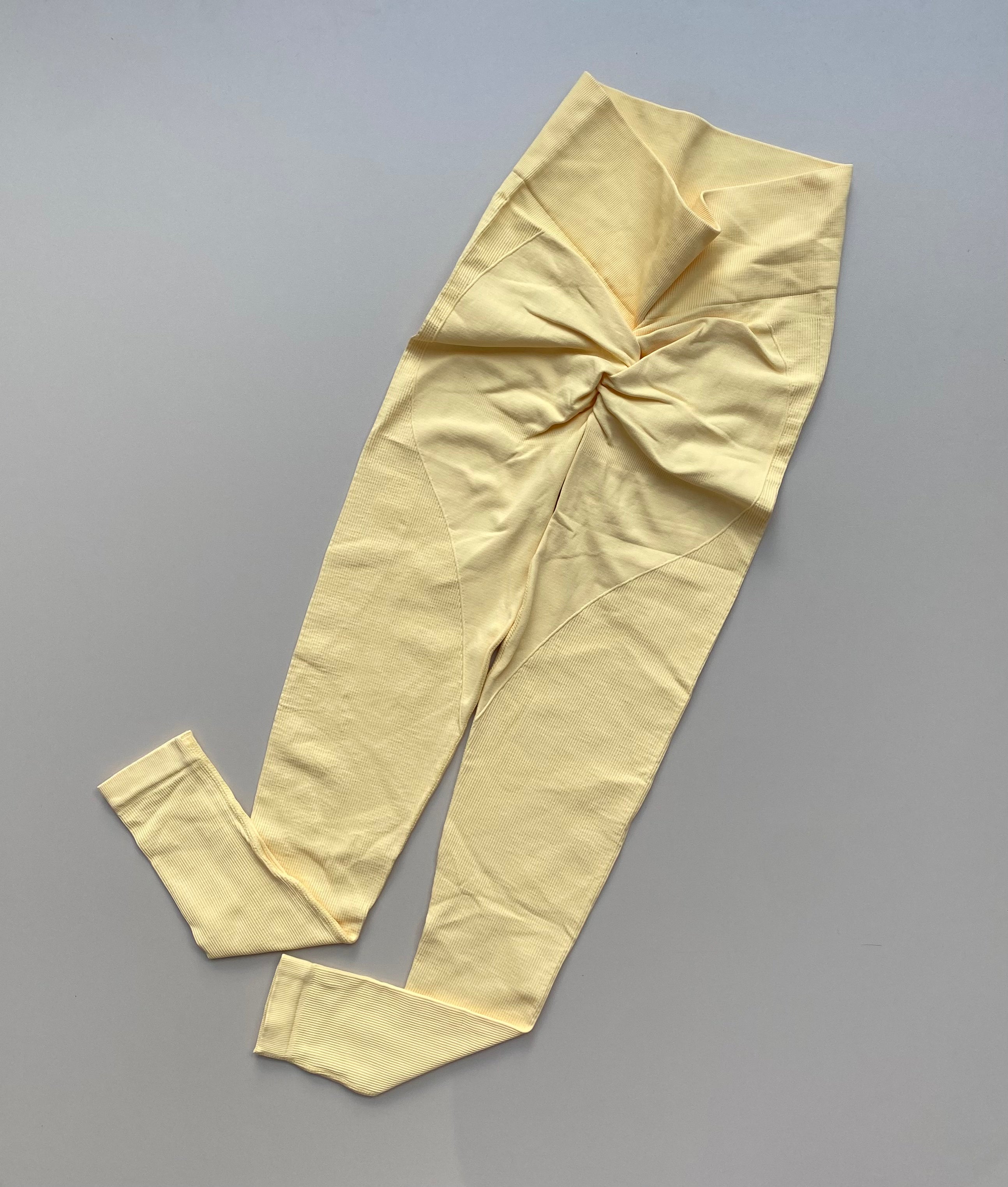 LEGGINS LISO CON PUSH PREMIUM