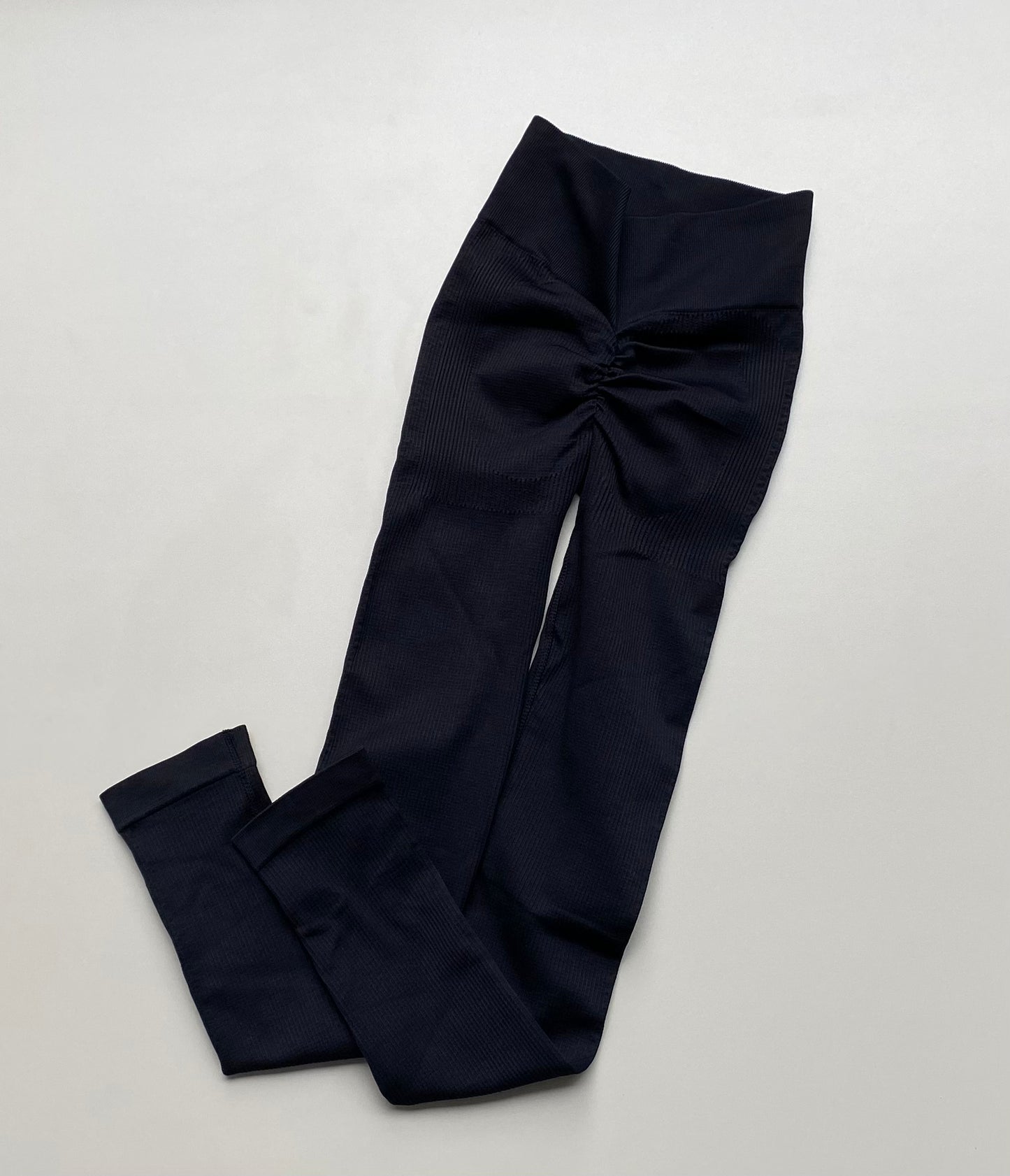 LEGGINS ACANALADO CON PUSH PREMIUM